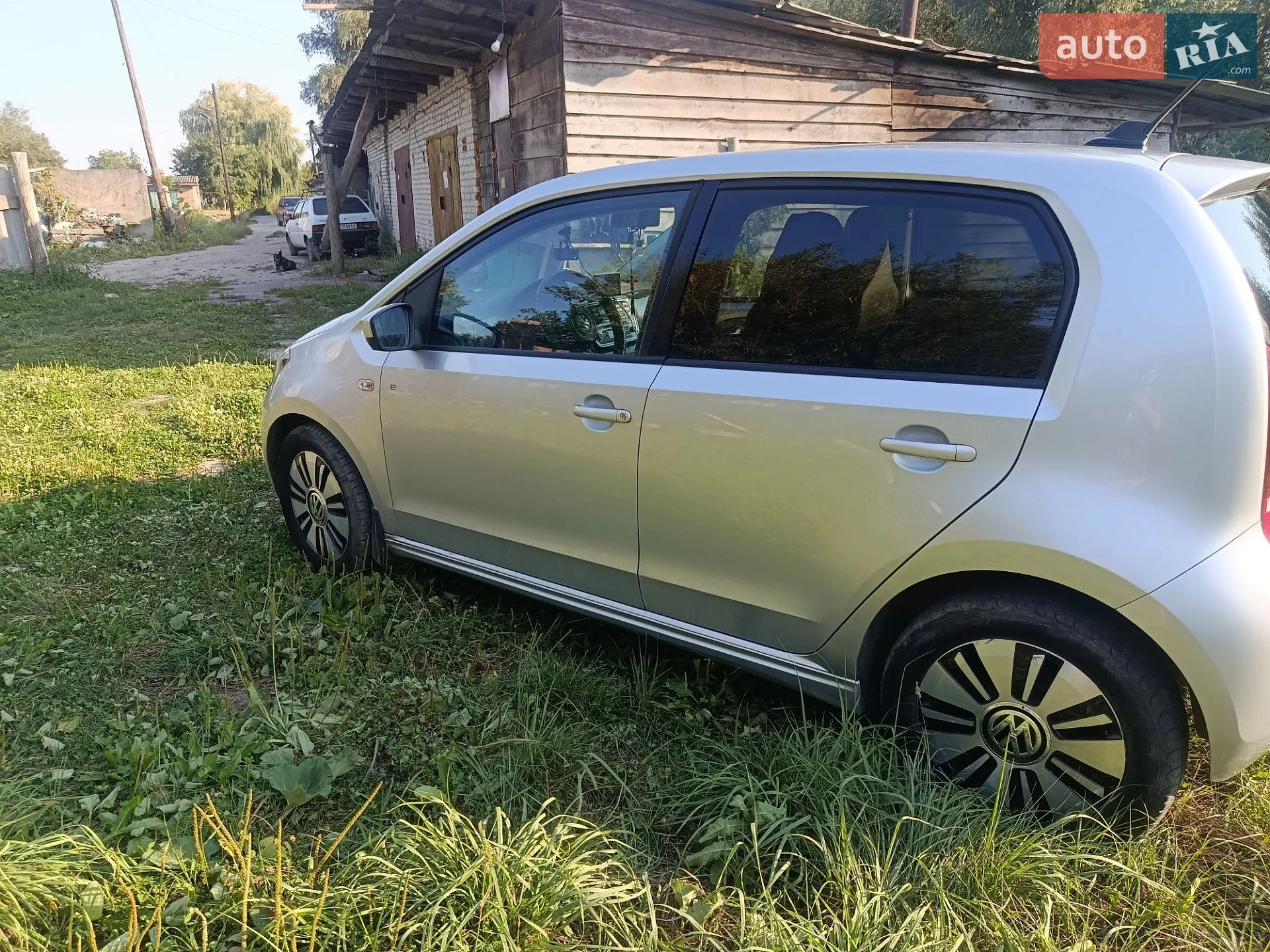 Volkswagen e-Up, 2013