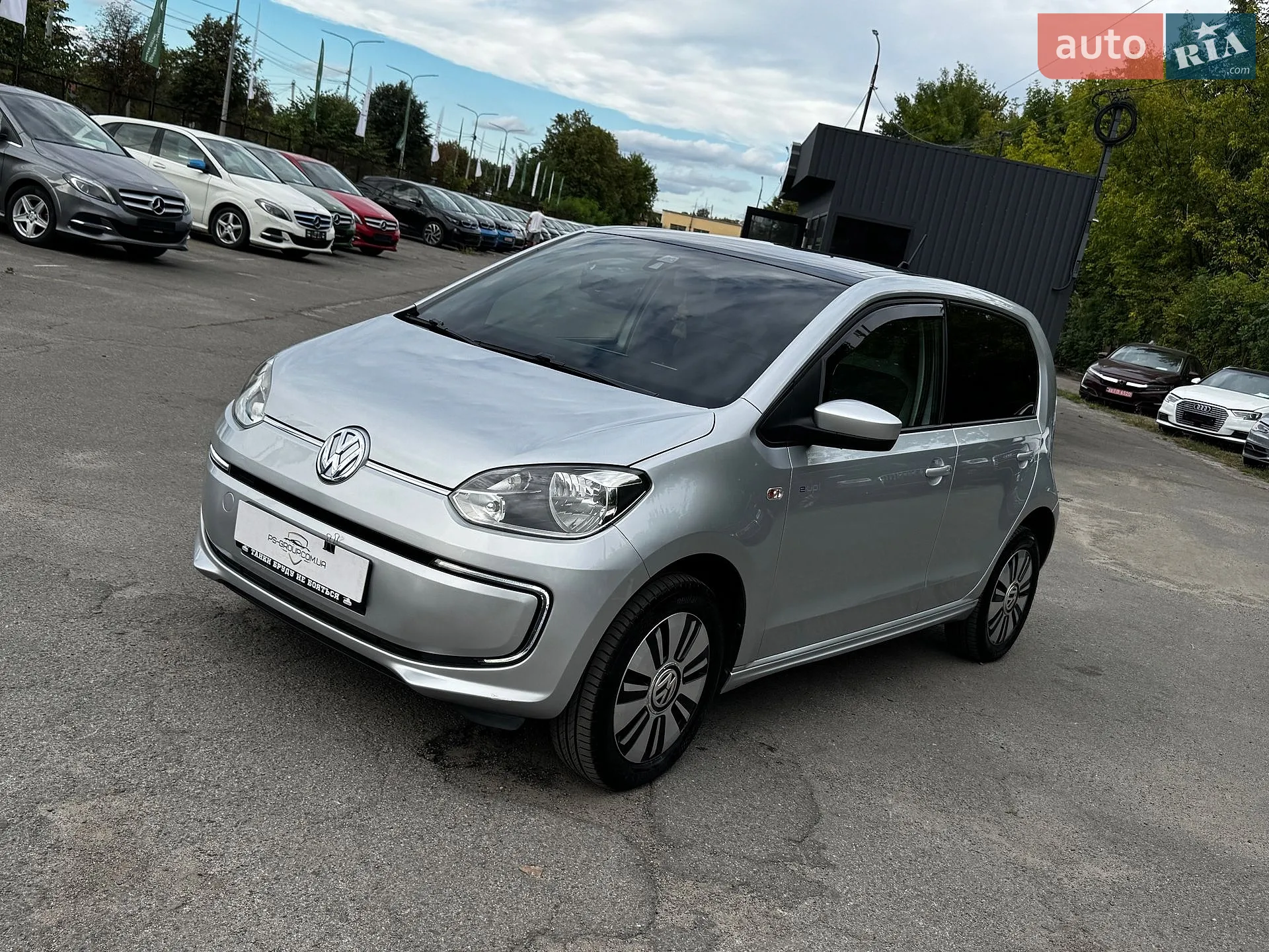 Volkswagen e-Up, 2013