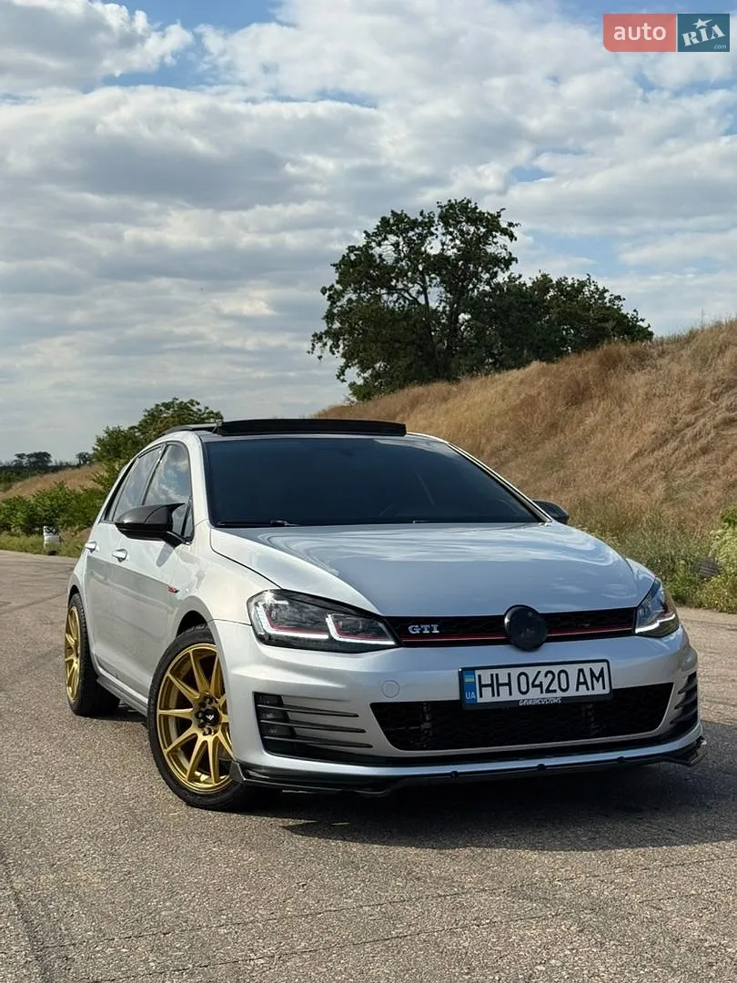 Volkswagen Golf GTI, 2014