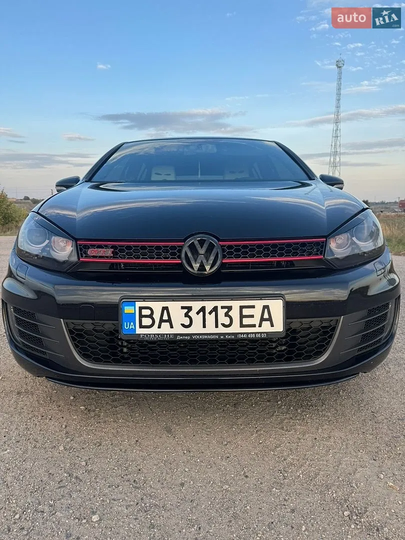 Volkswagen Golf GTI, 2011
