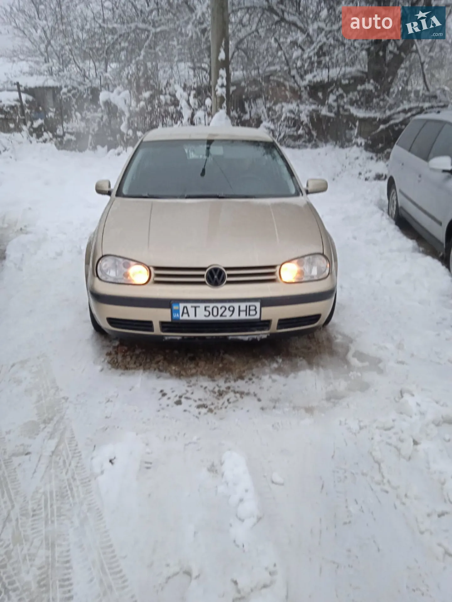 Volkswagen Golf, 2002