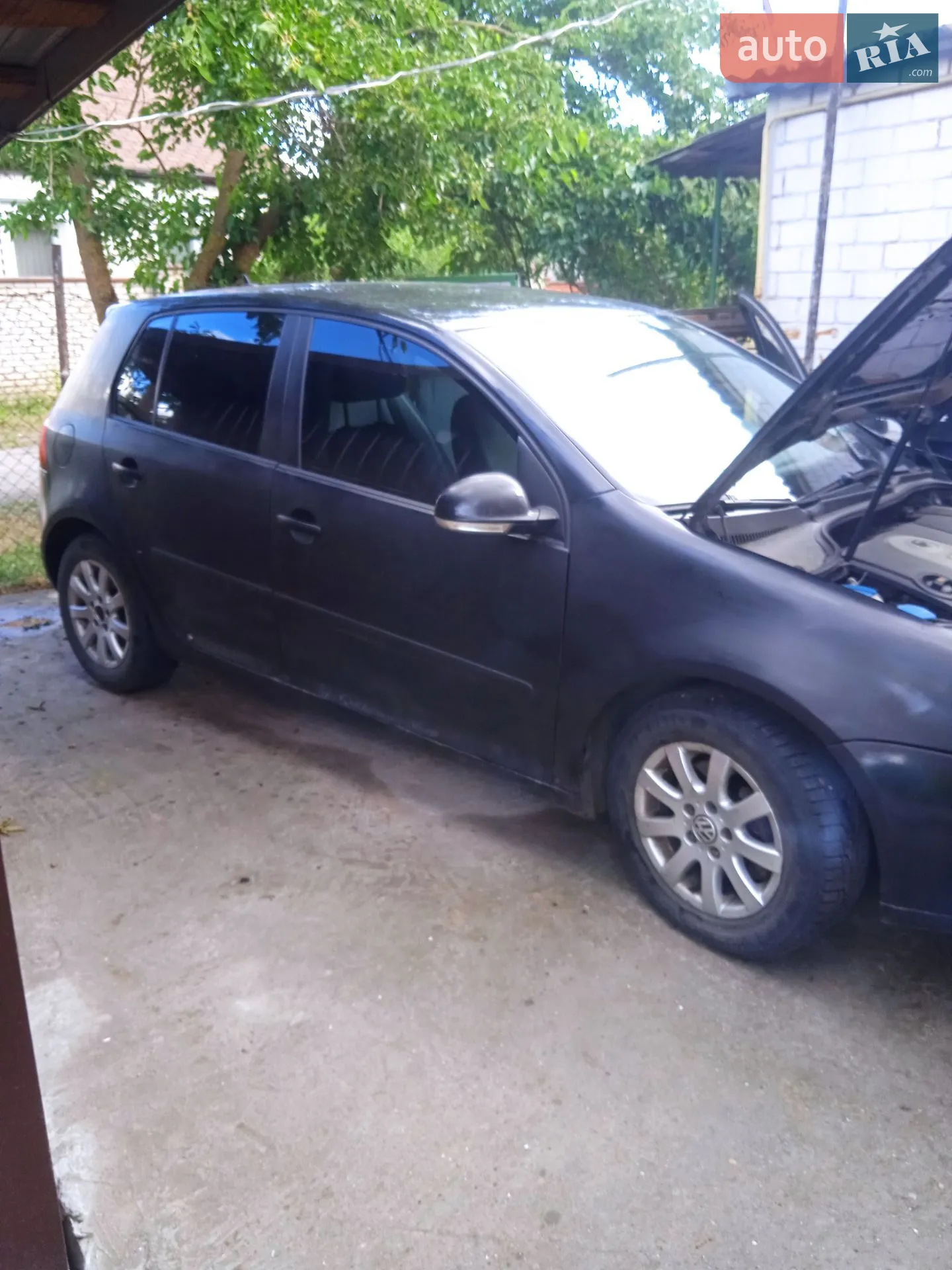 Volkswagen Golf, 2004