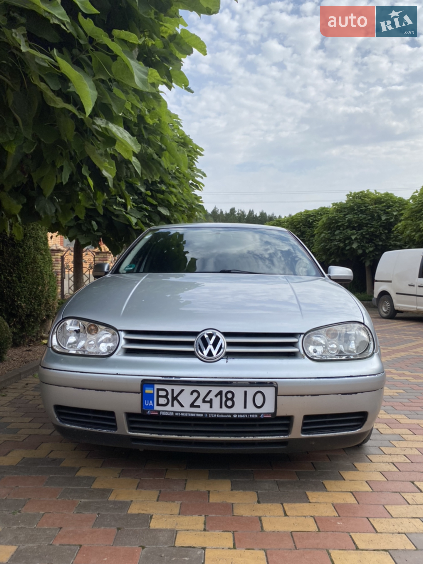 Volkswagen Golf, 2001
