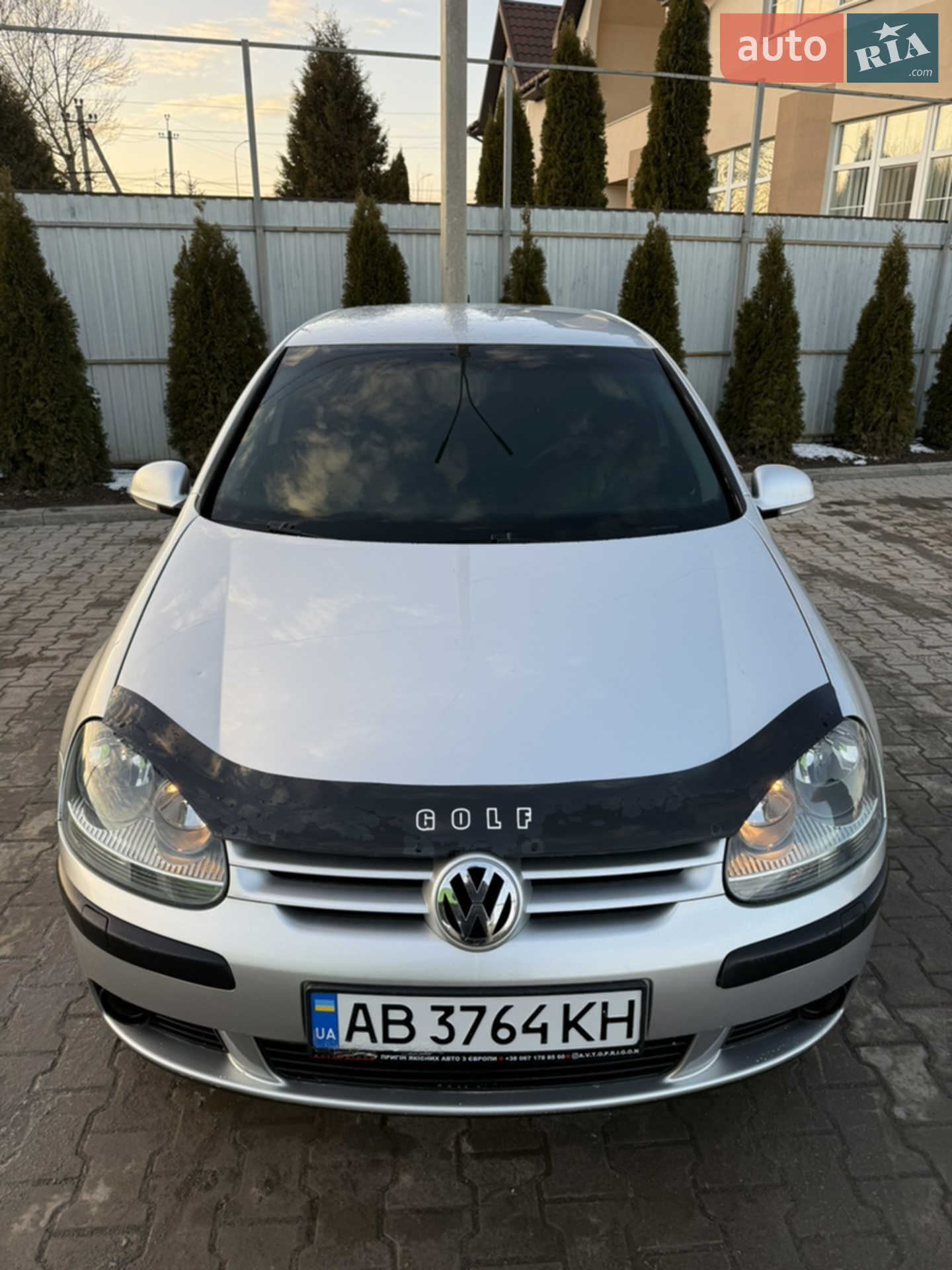 Volkswagen Golf, 2004