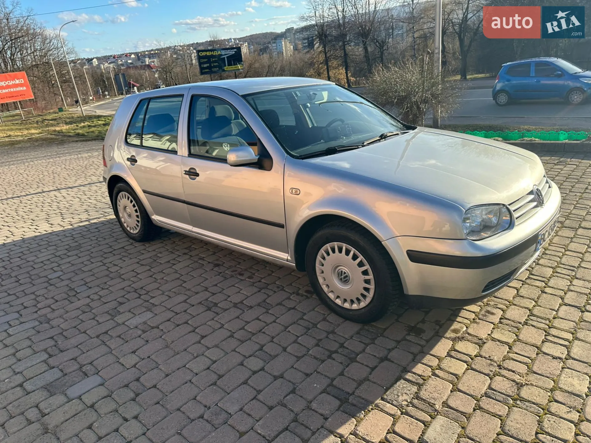 Volkswagen Golf, 2000