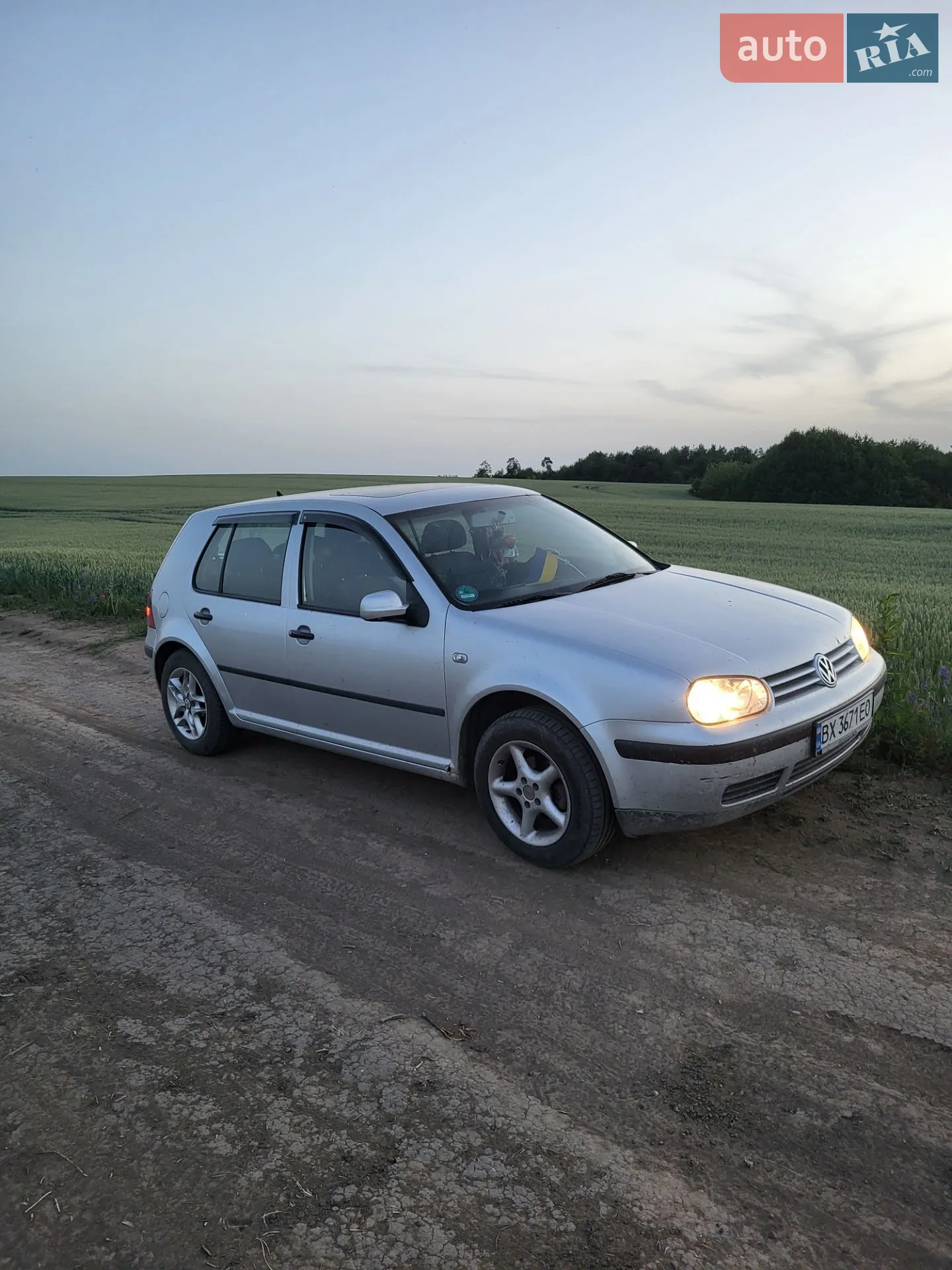 Volkswagen Golf, 2000