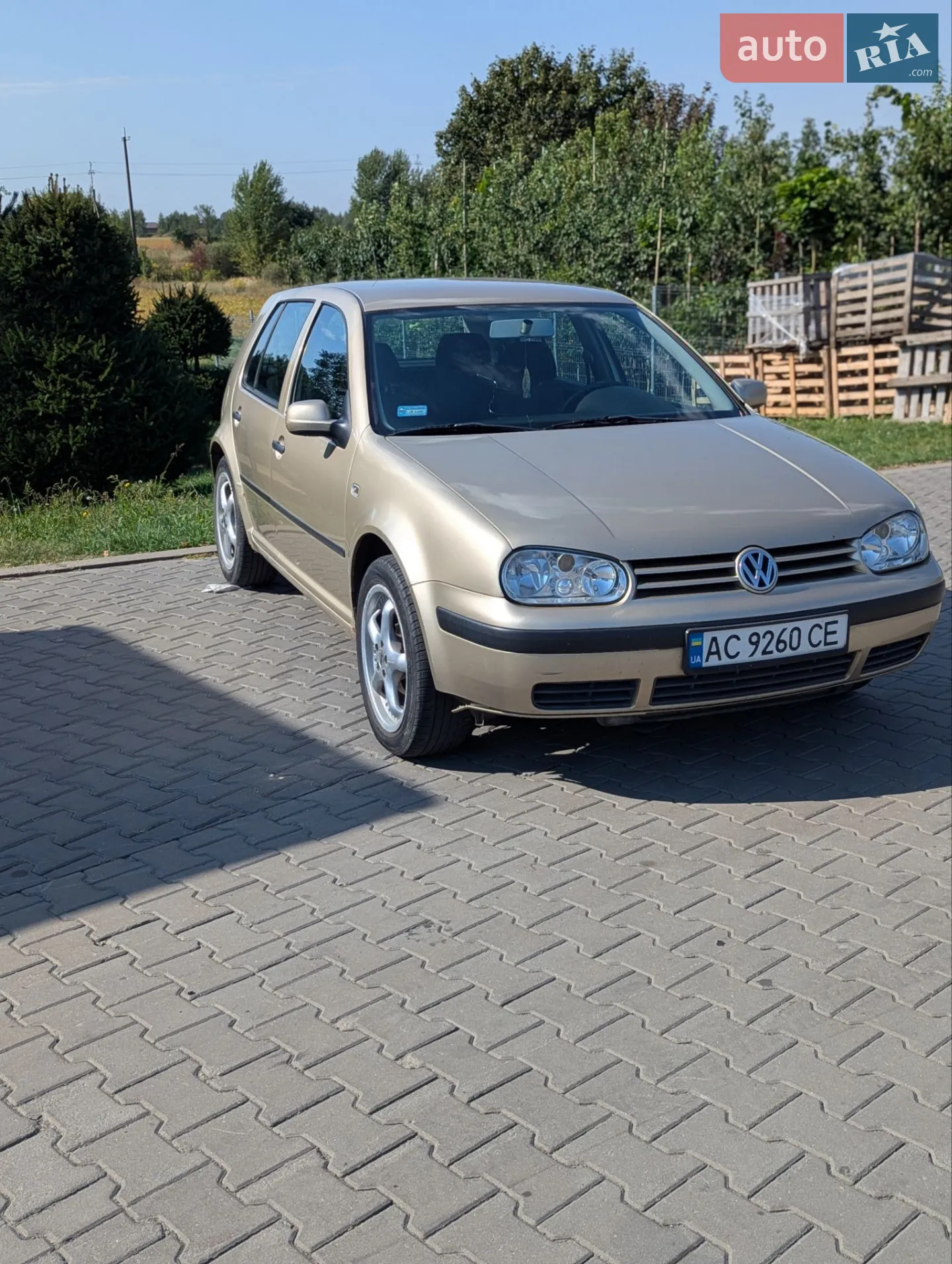 Volkswagen Golf, 2001