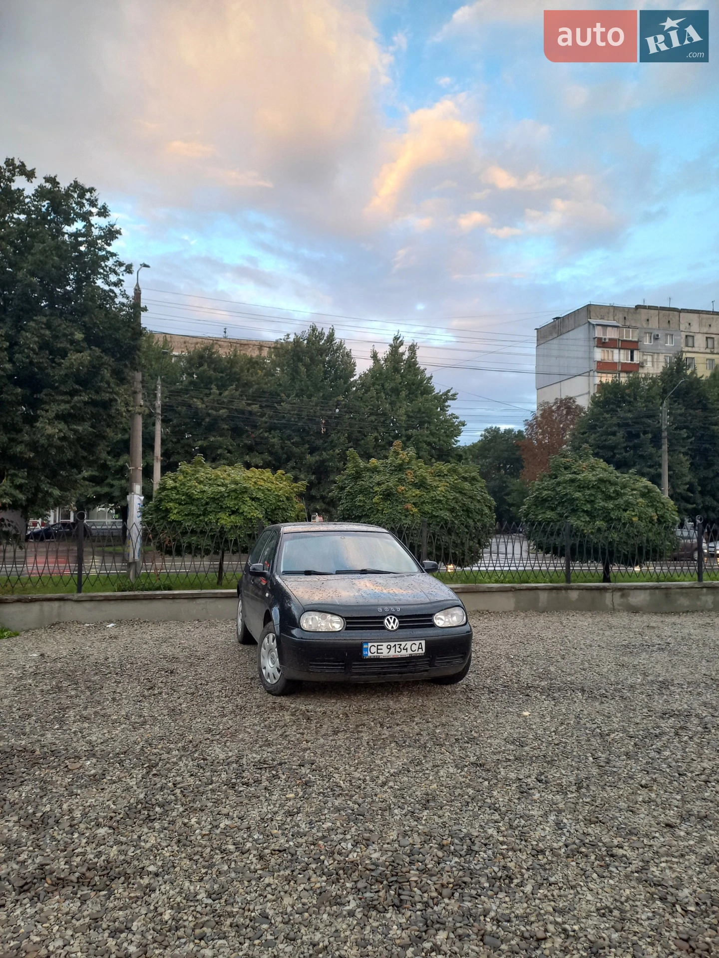 Volkswagen Golf, 2001