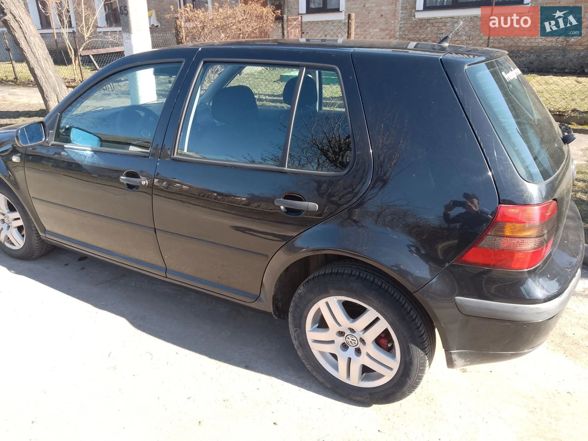 Volkswagen Golf, 2001