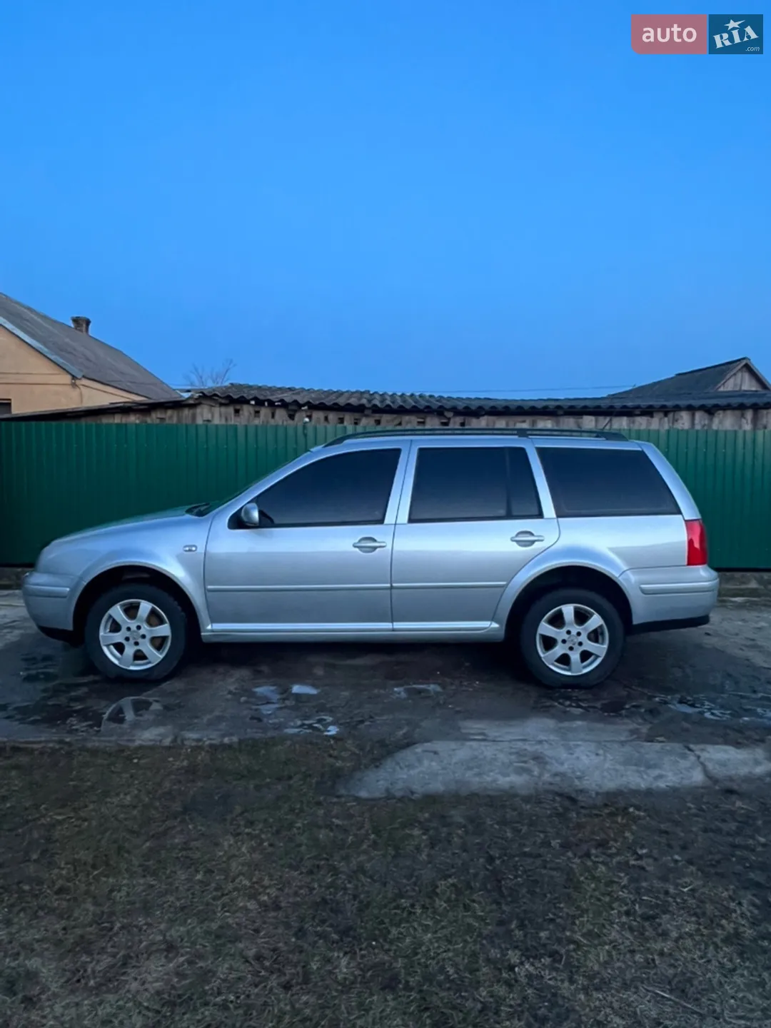 Volkswagen Golf, 2002