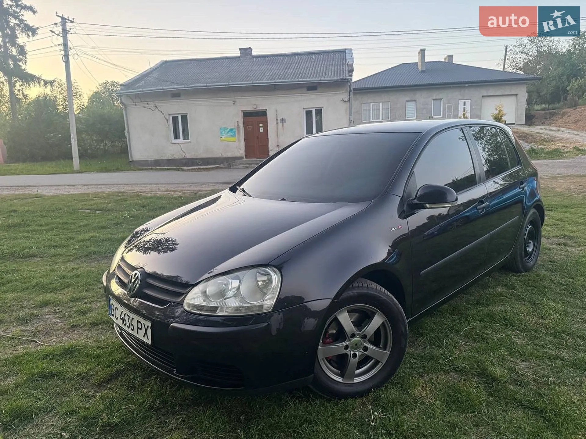 Volkswagen Golf, 2004