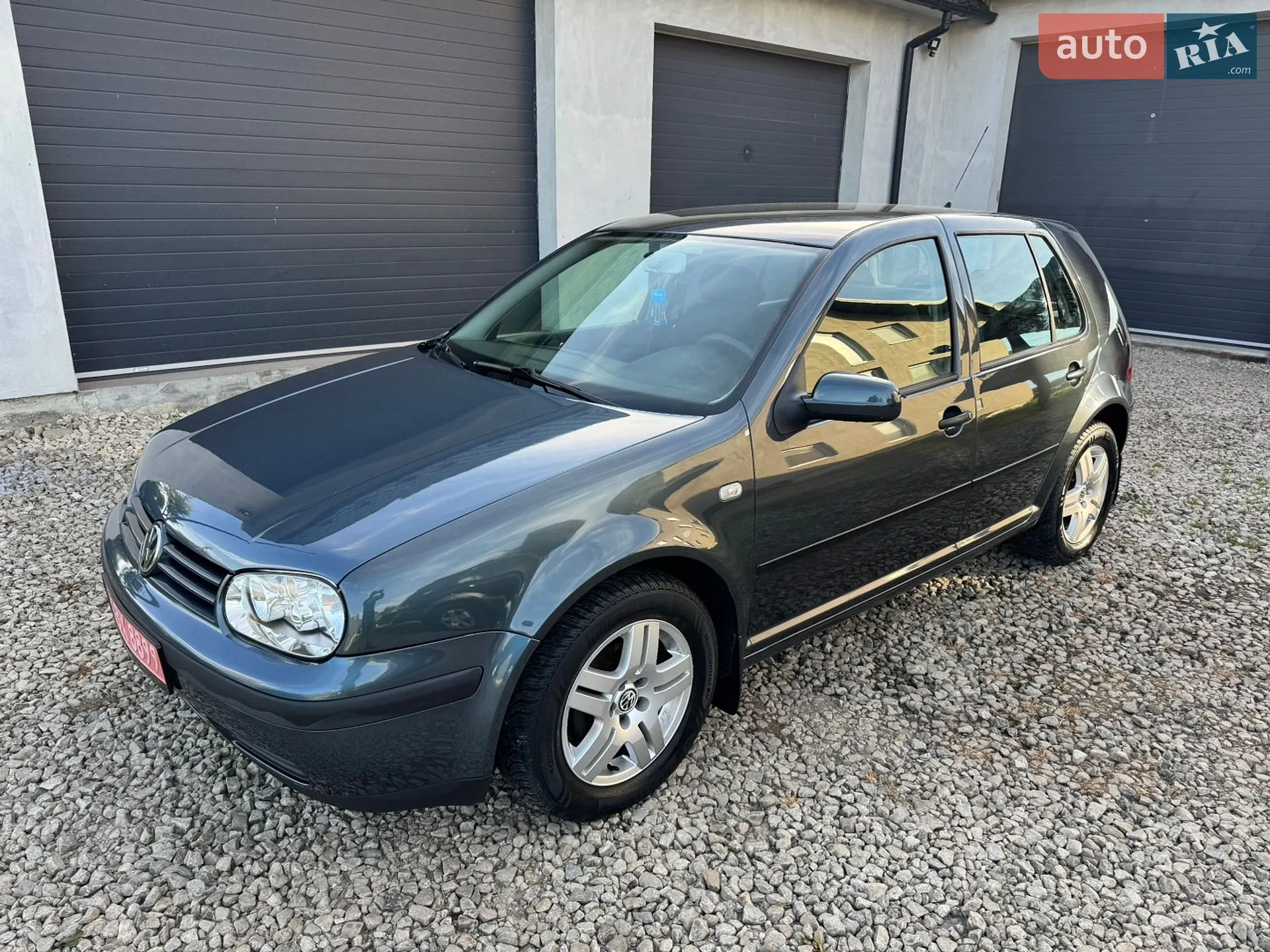 Volkswagen Golf, 2002