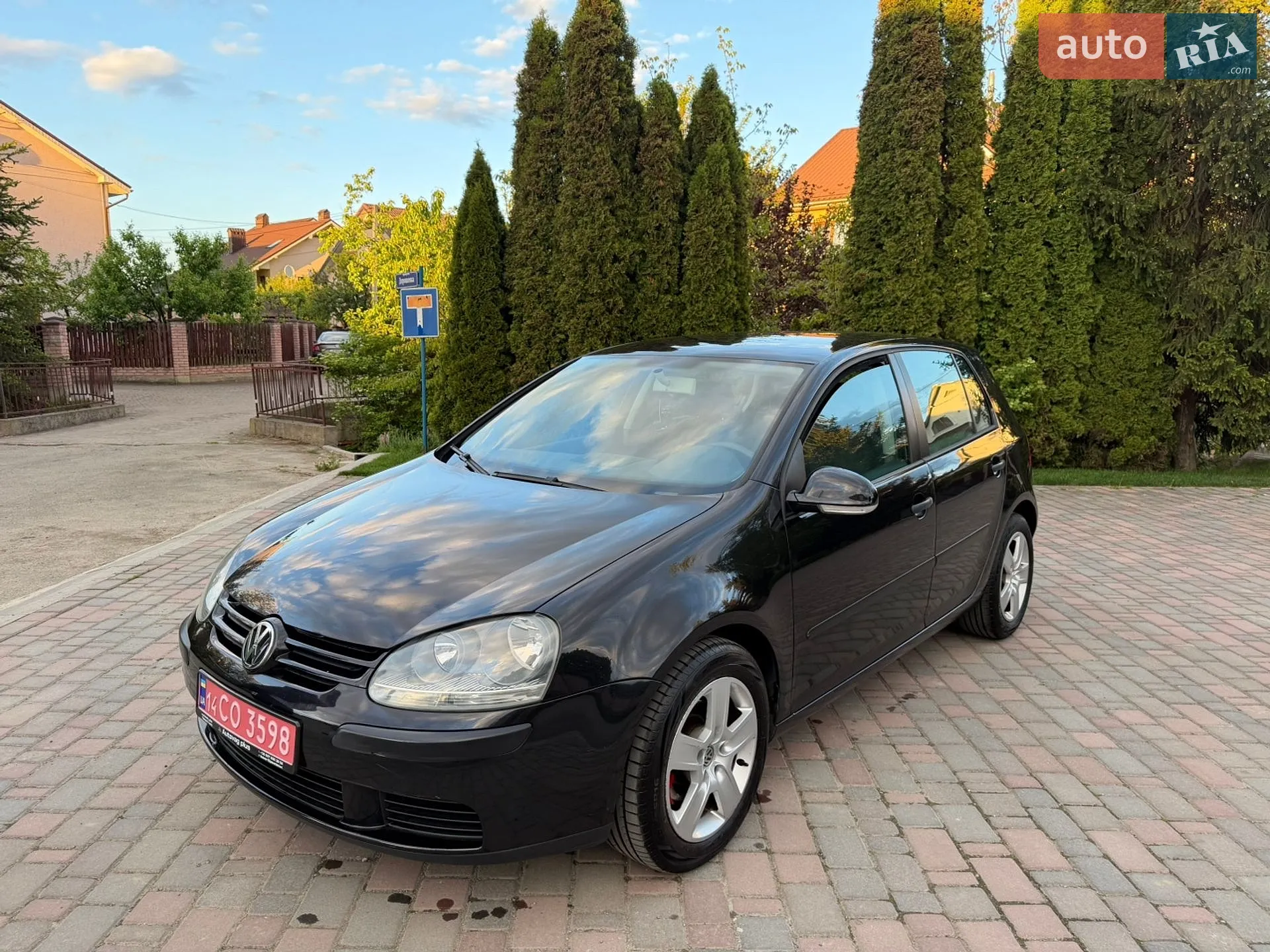 Volkswagen Golf, 2005