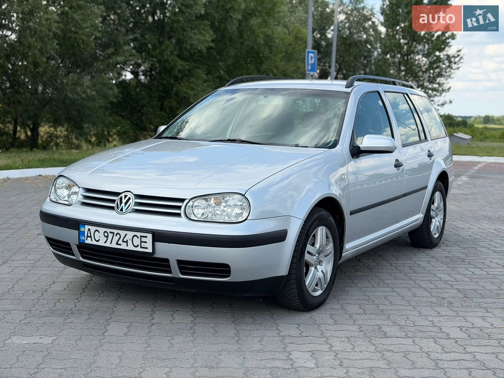 Volkswagen Golf, 2001