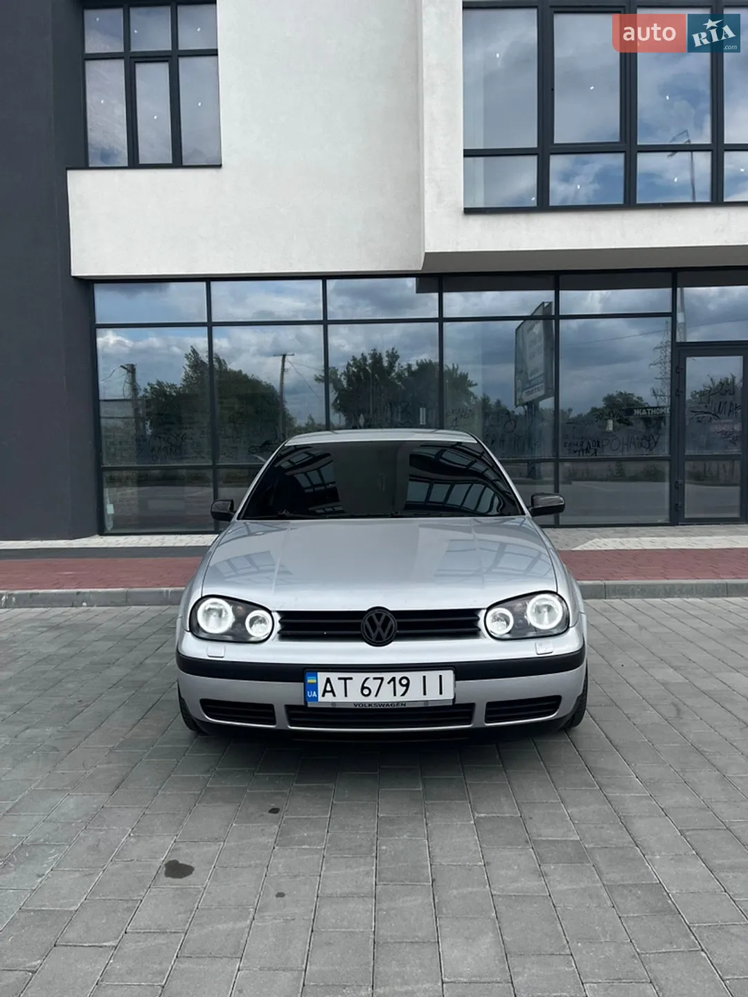 Volkswagen Golf, 2002