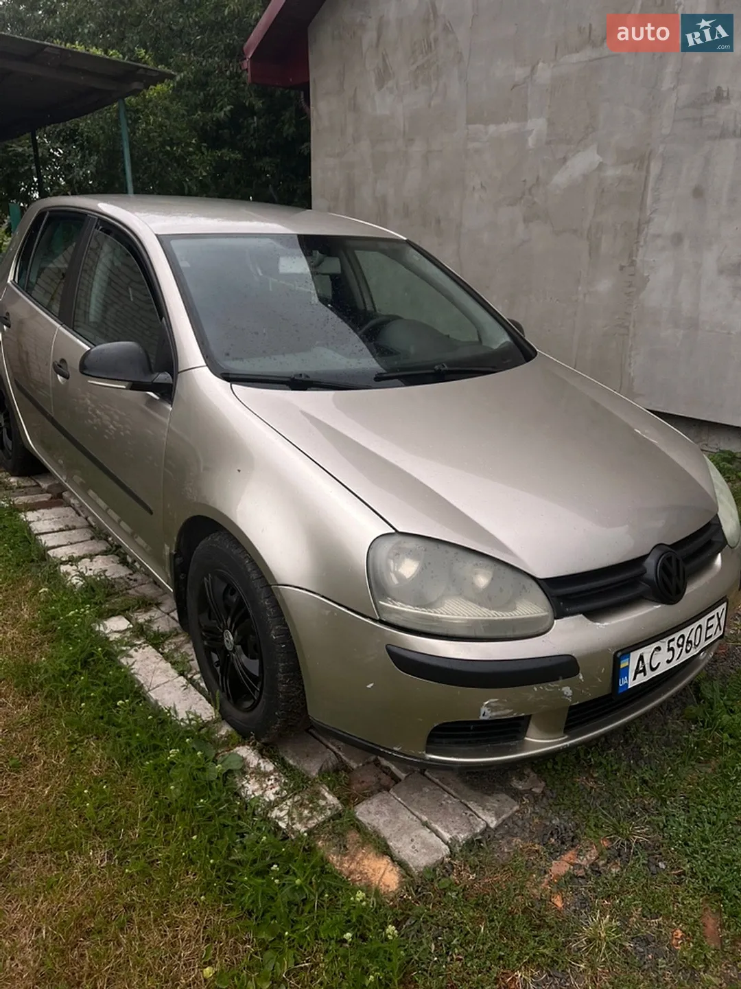 Volkswagen Golf, 2004