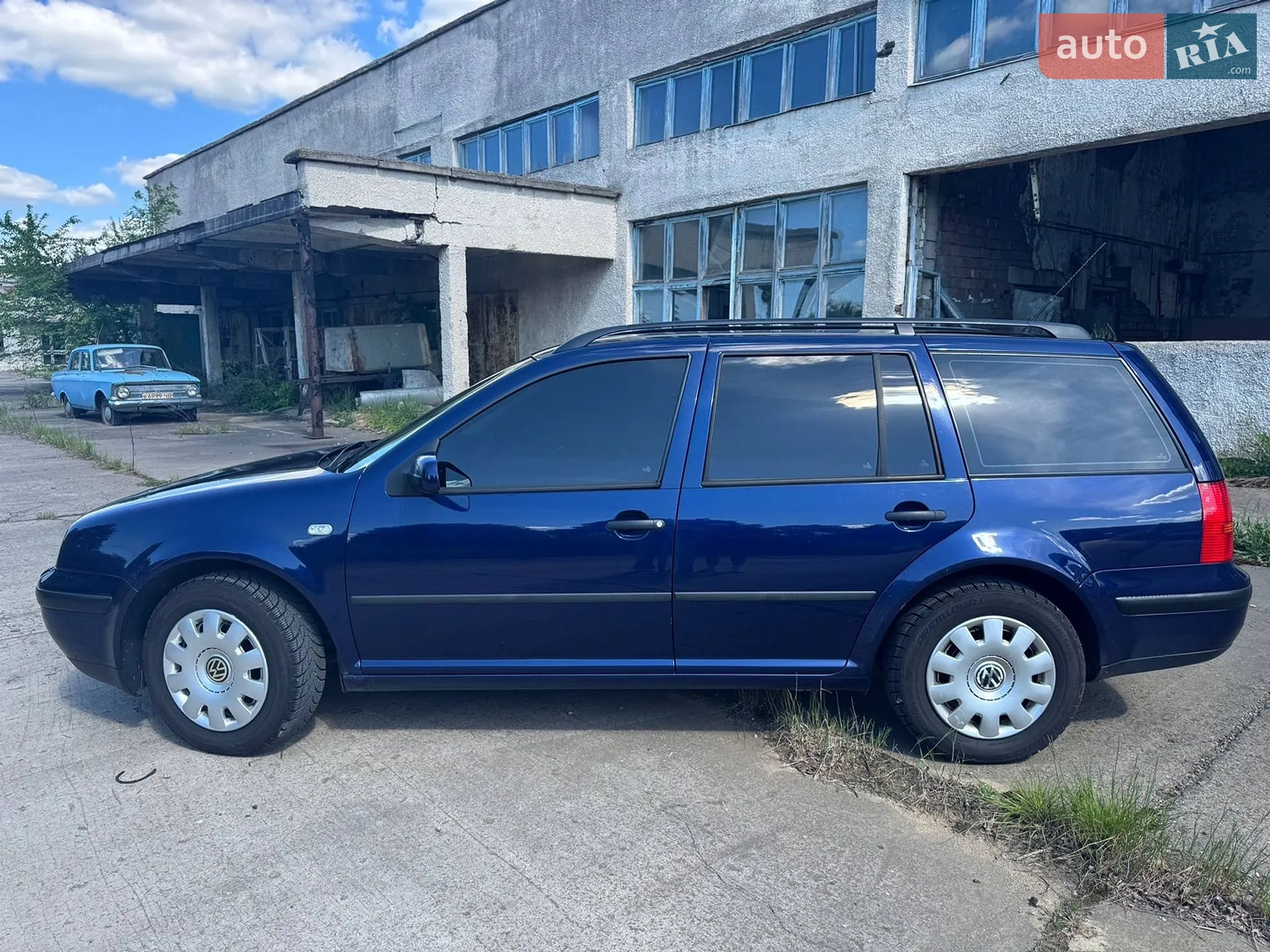 Volkswagen Golf, 2000
