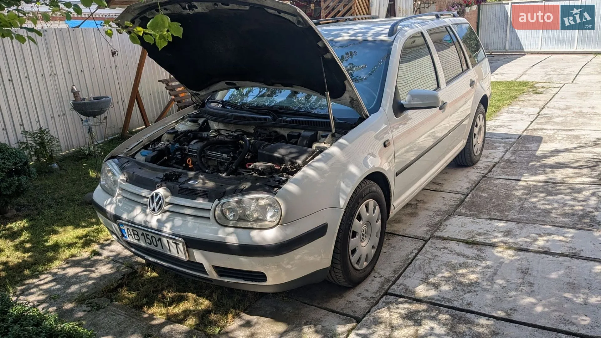 Volkswagen Golf, 2002