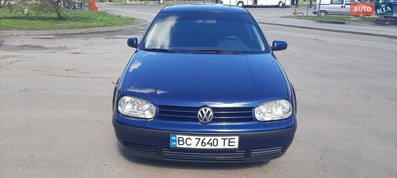 Volkswagen Golf, 2002