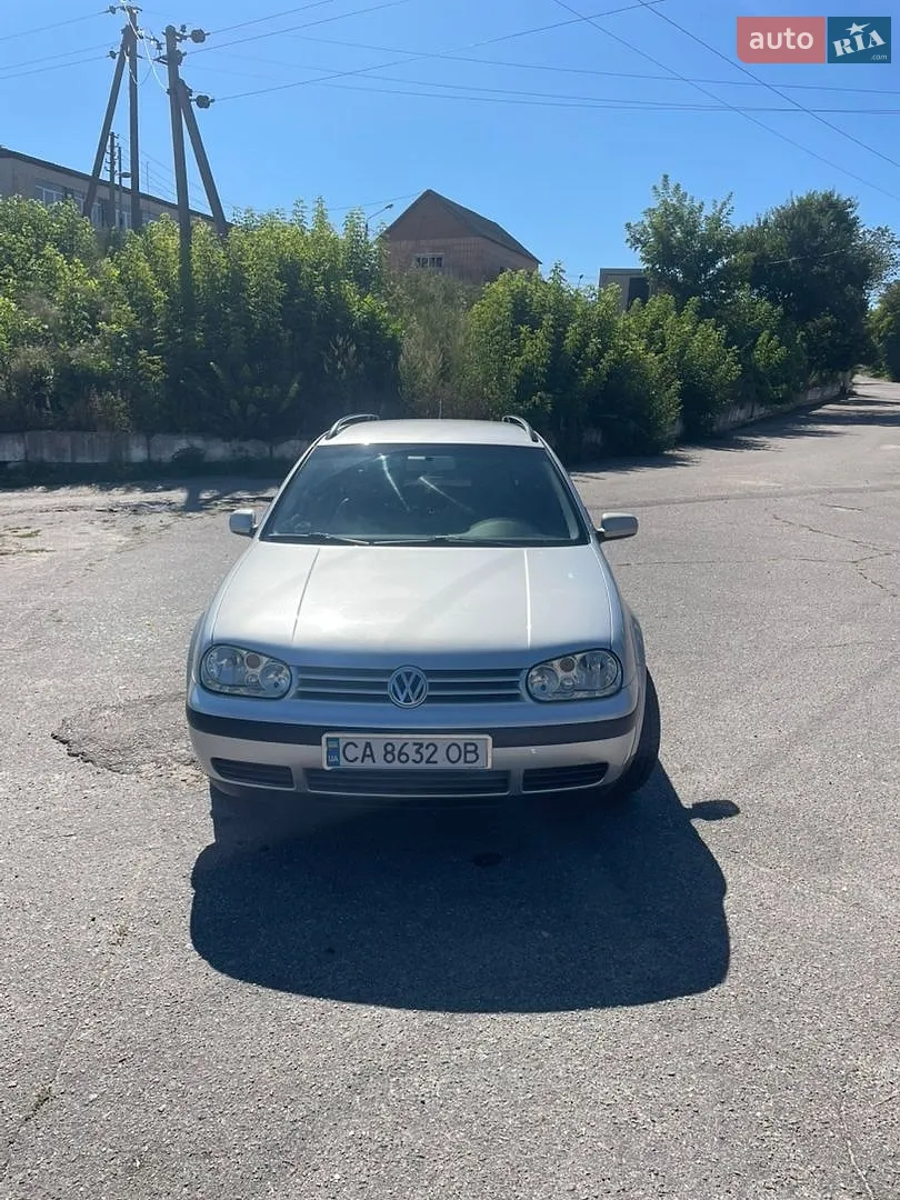 Volkswagen Golf, 2002