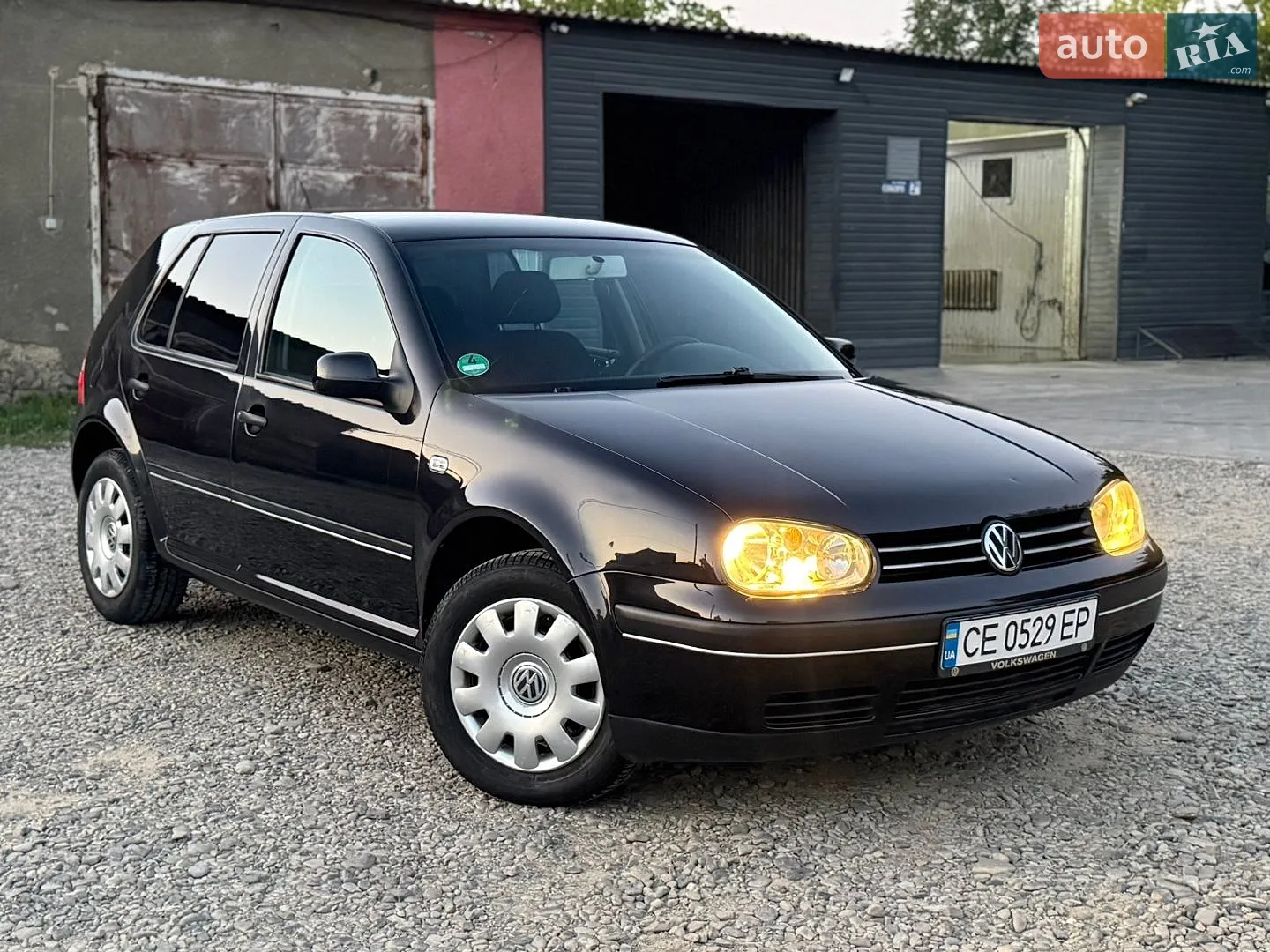 Volkswagen Golf, 2003
