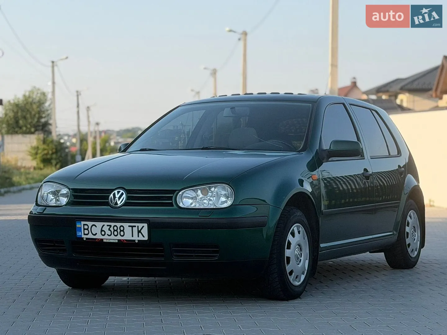 Volkswagen Golf, 1998