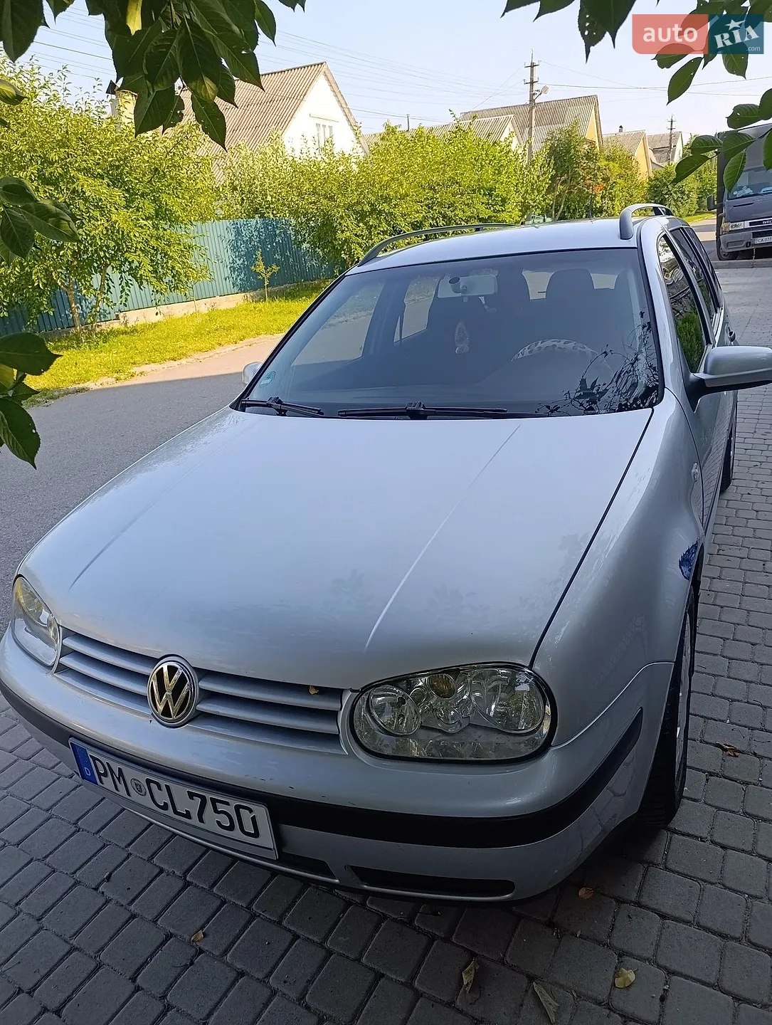 Volkswagen Golf, 2004