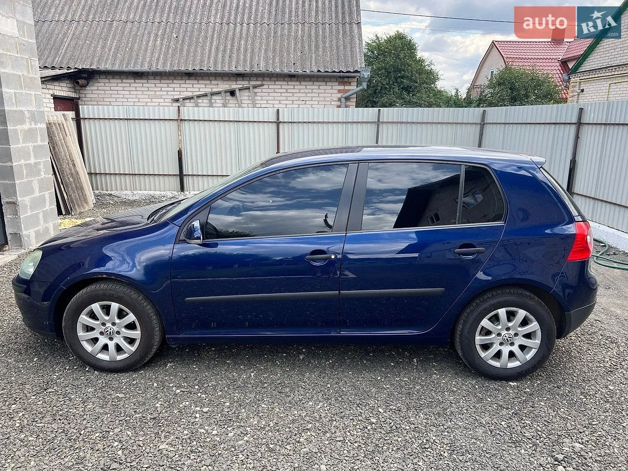 Volkswagen Golf, 2004