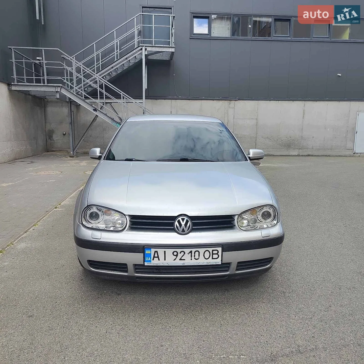 Volkswagen Golf, 2001