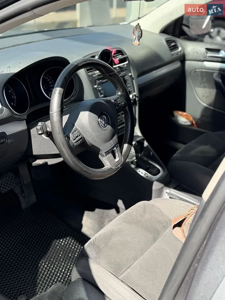 Volkswagen Golf, 2010
