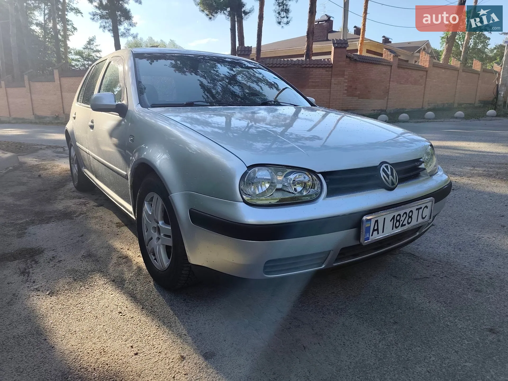 Volkswagen Golf, 2002