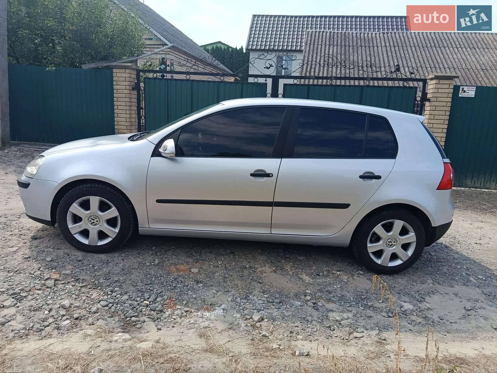 Volkswagen Golf, 2004