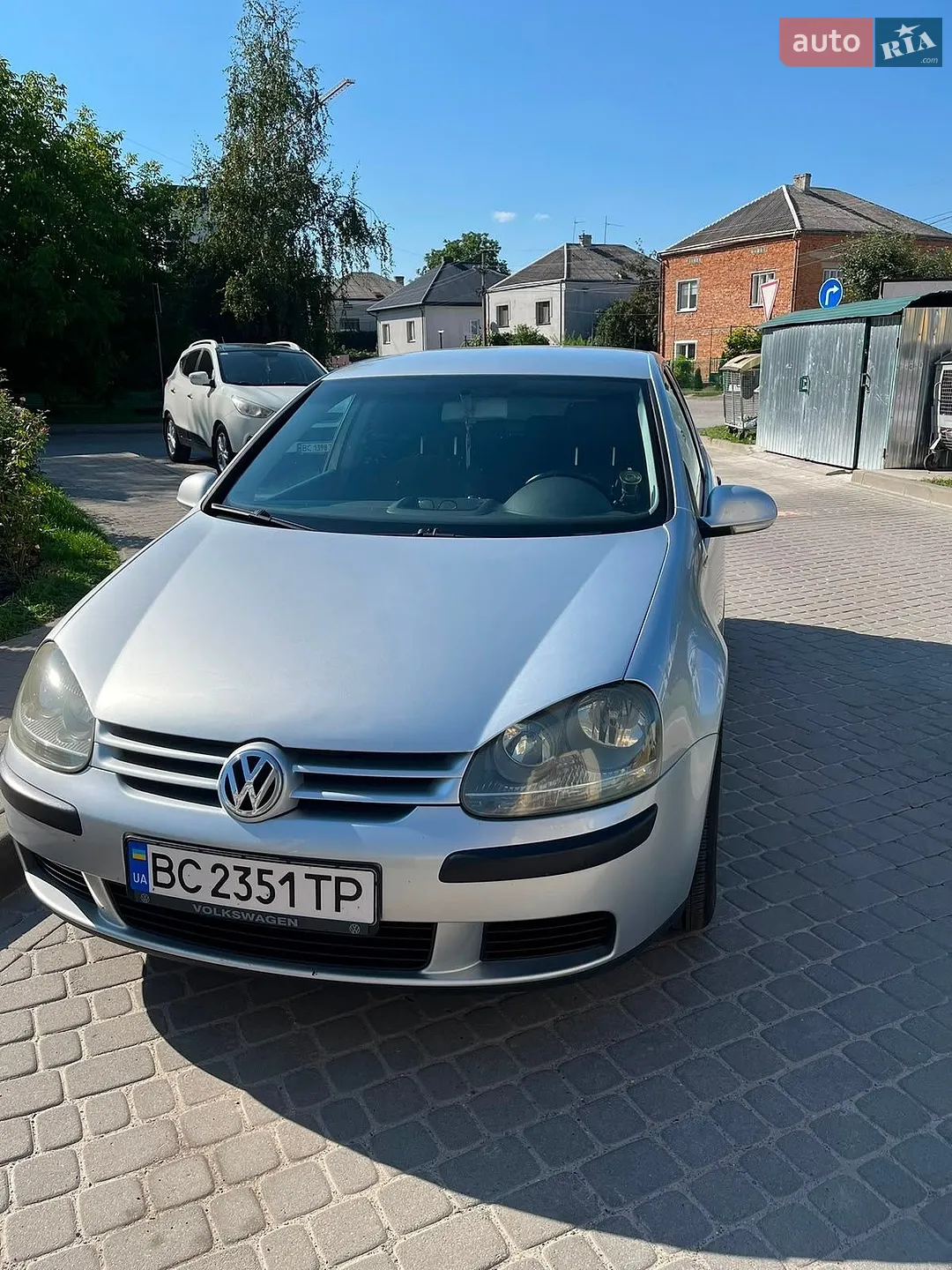 Volkswagen Golf, 2004
