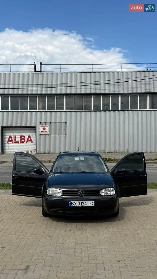 Volkswagen Golf, 2001