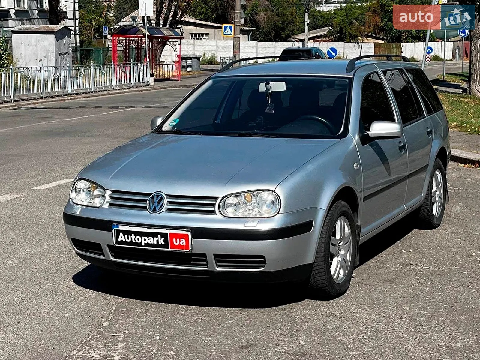 Volkswagen Golf, 2002