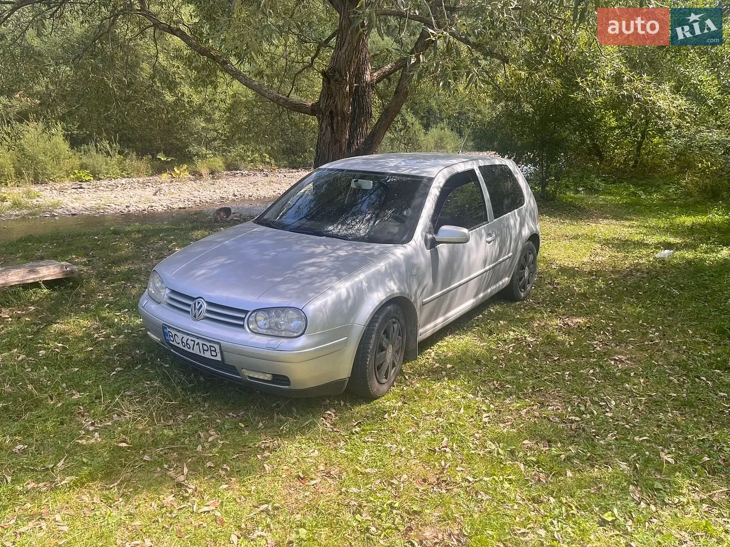 Volkswagen Golf, 2000
