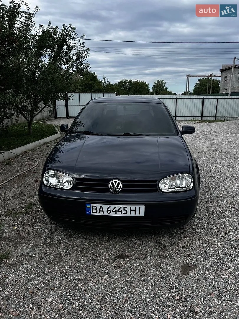 Volkswagen Golf, 2000