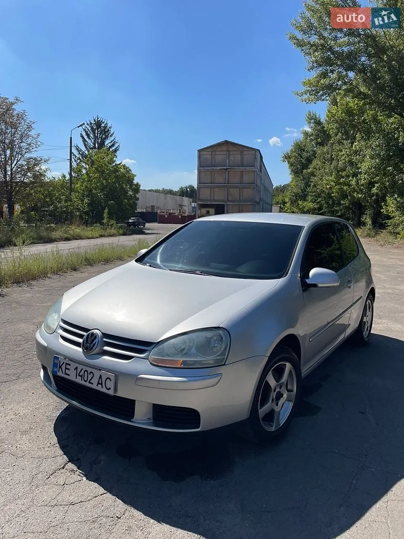 Volkswagen Golf, 2005