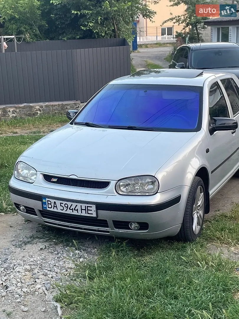 Volkswagen Golf, 1999