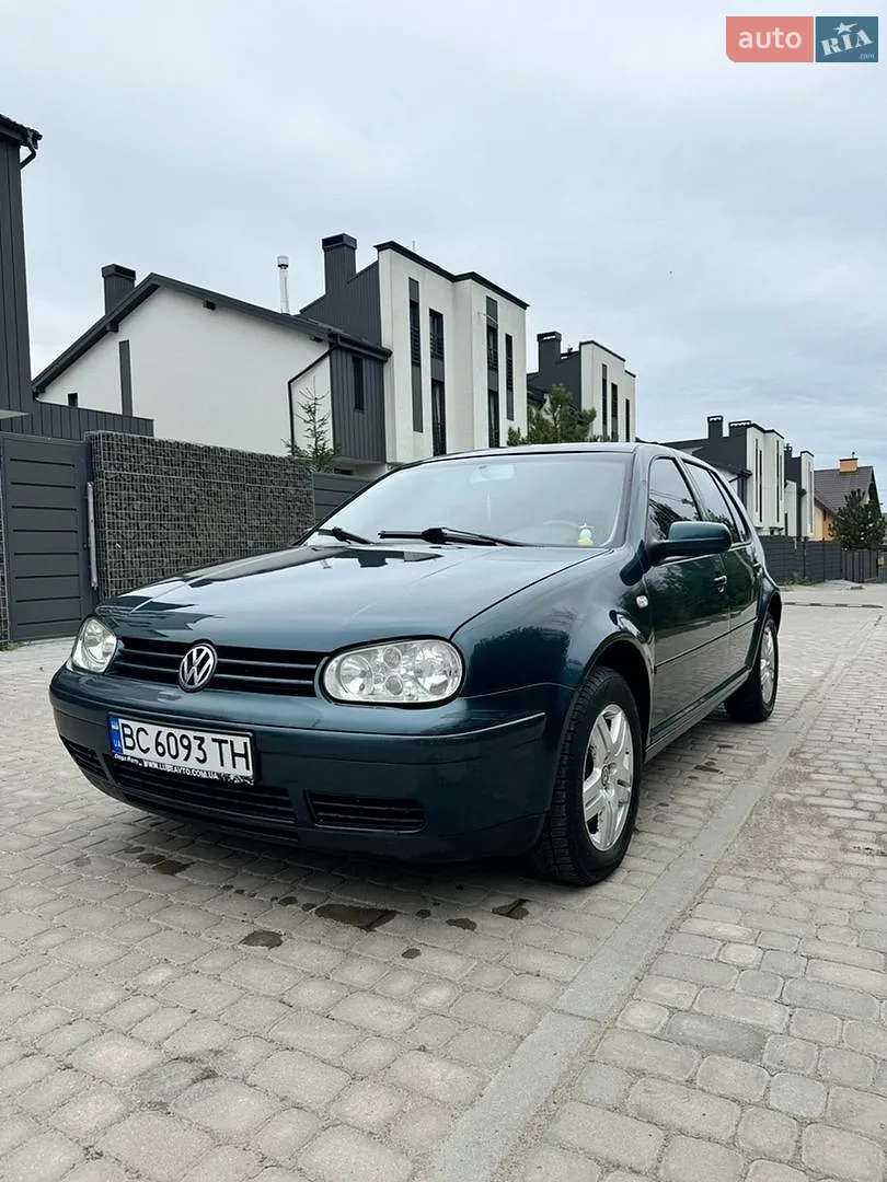 Volkswagen Golf, 2001