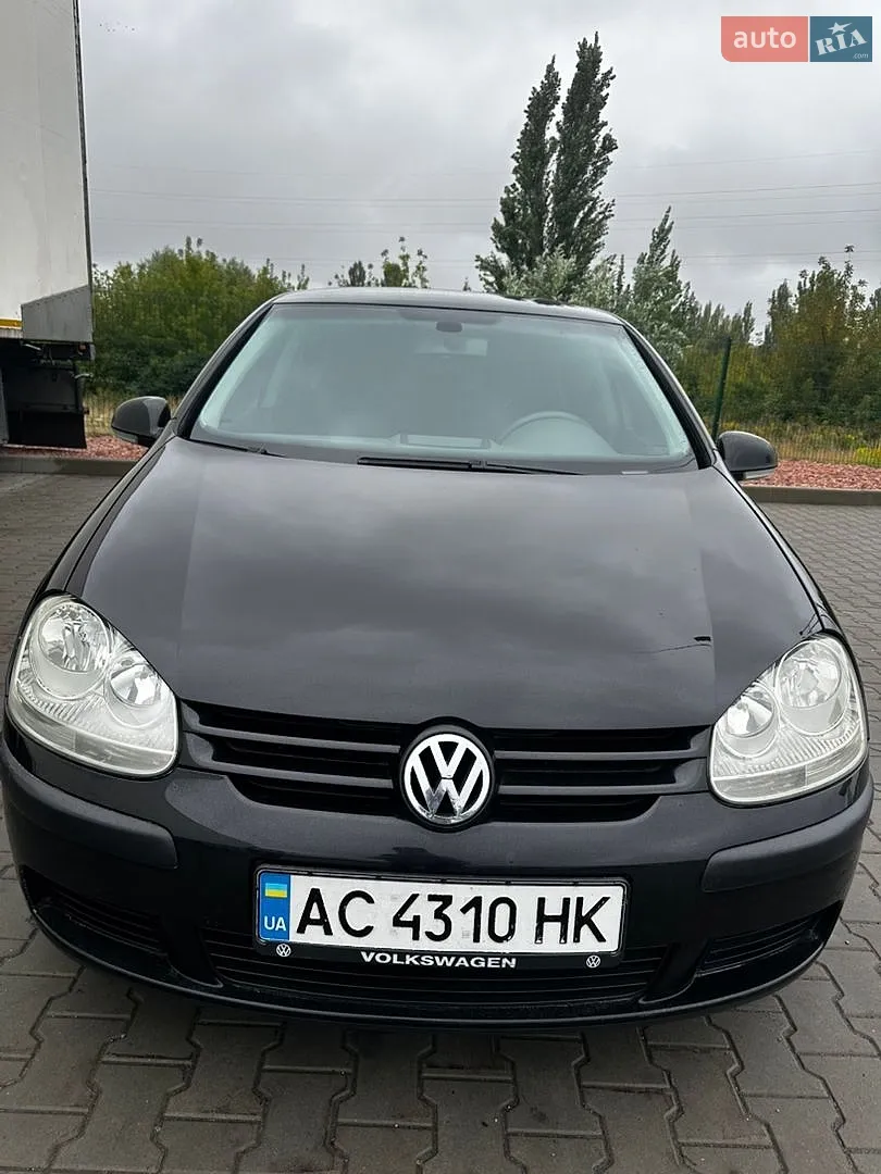 Volkswagen Golf, 2004