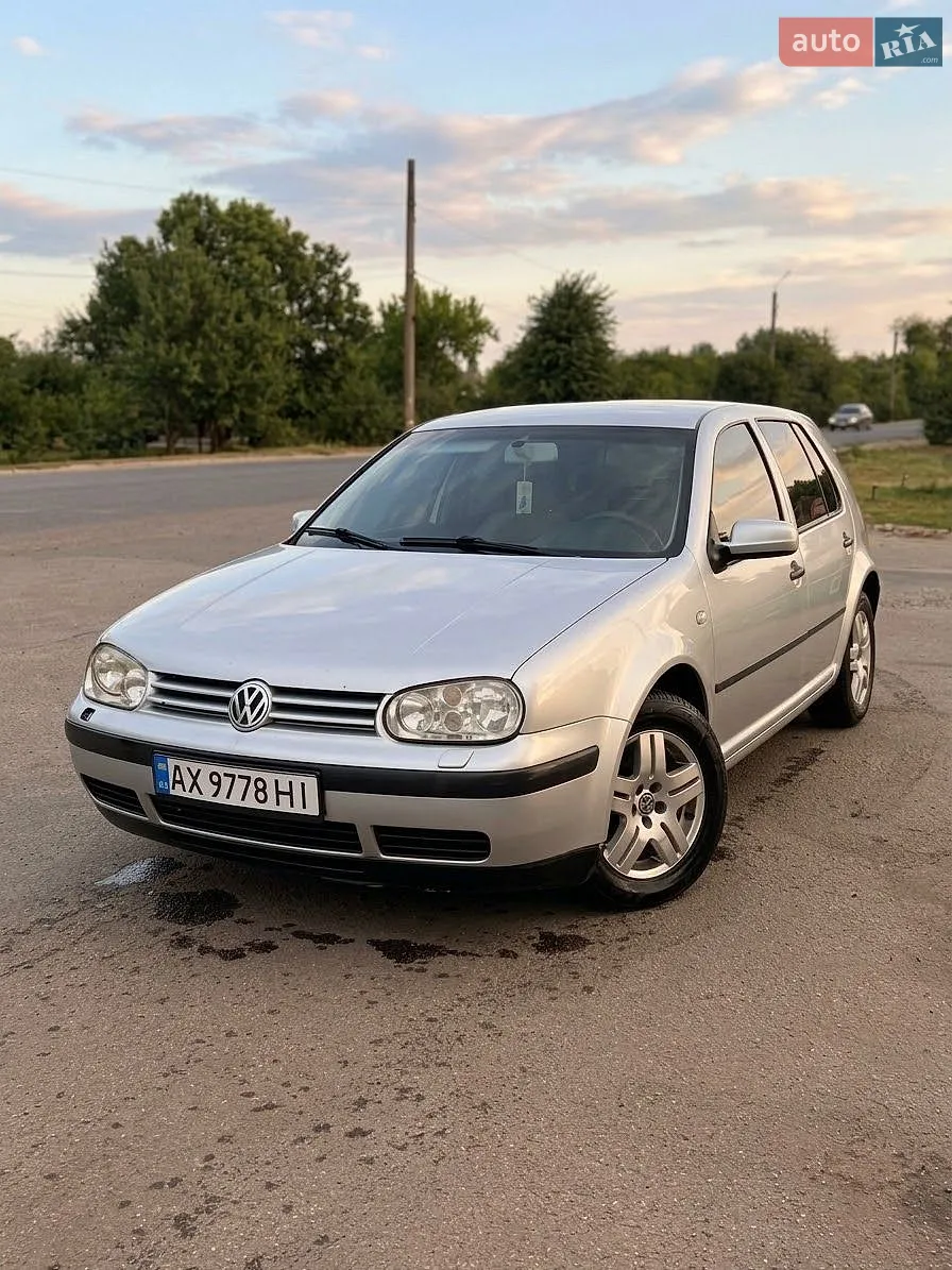 Volkswagen Golf, 2002