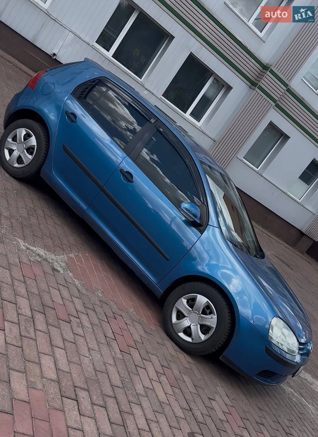 Volkswagen Golf, 2005