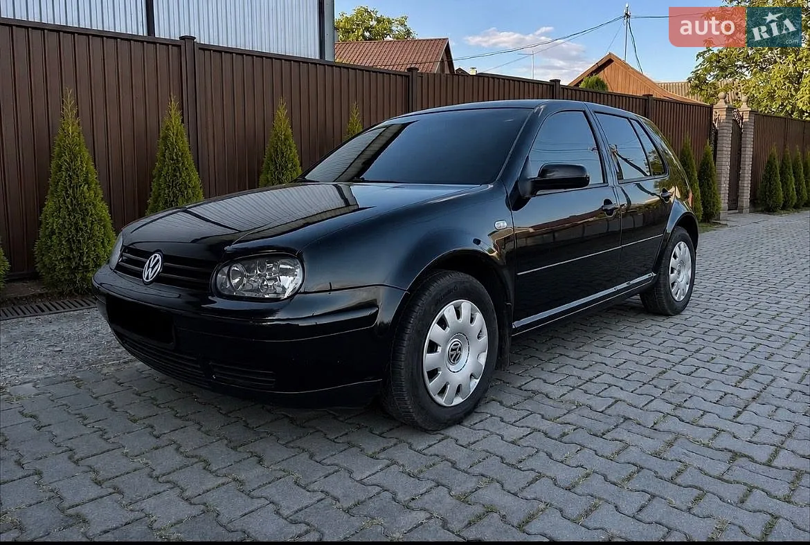 Volkswagen Golf, 2003