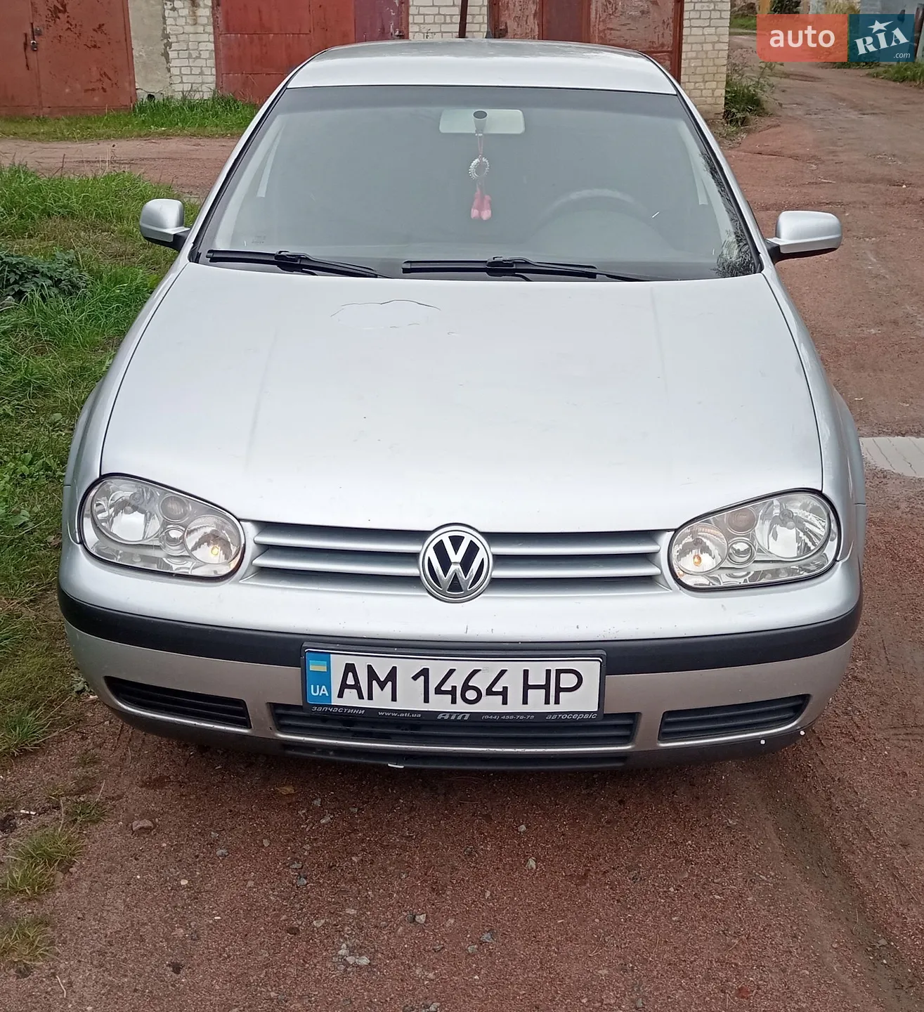 Volkswagen Golf, 2001