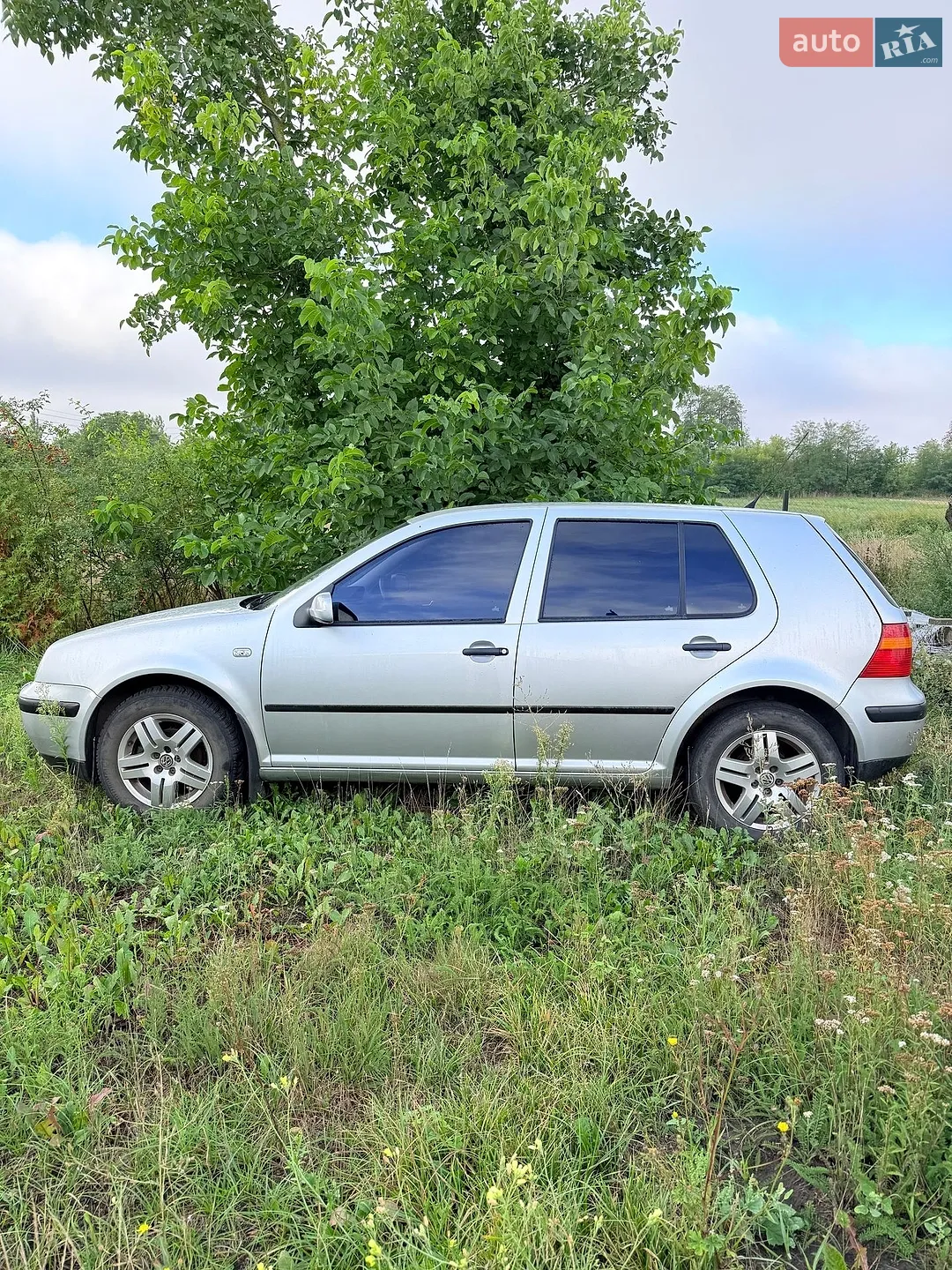 Volkswagen Golf, 2002
