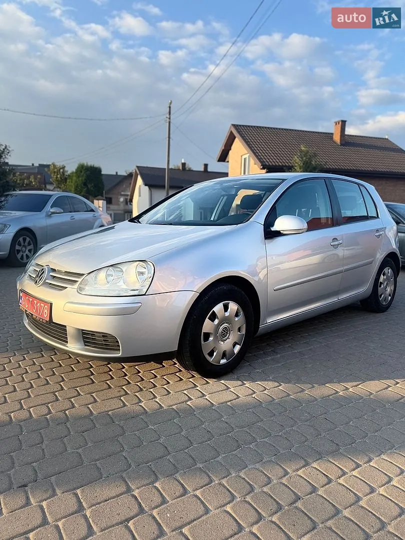 Volkswagen Golf, 2005