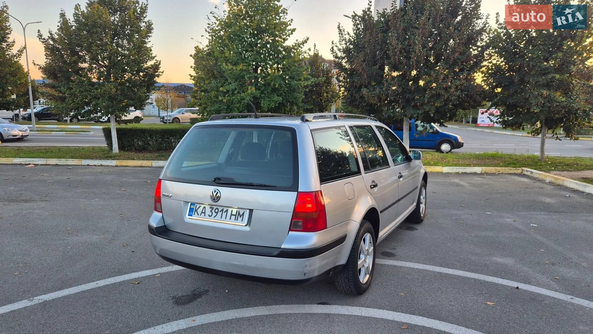 Volkswagen Golf, 2000