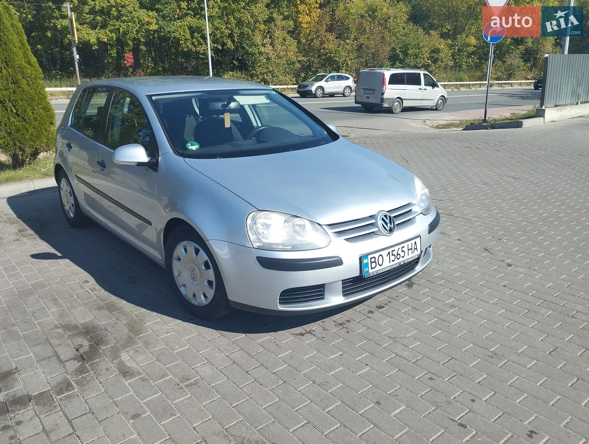 Volkswagen Golf, 2004