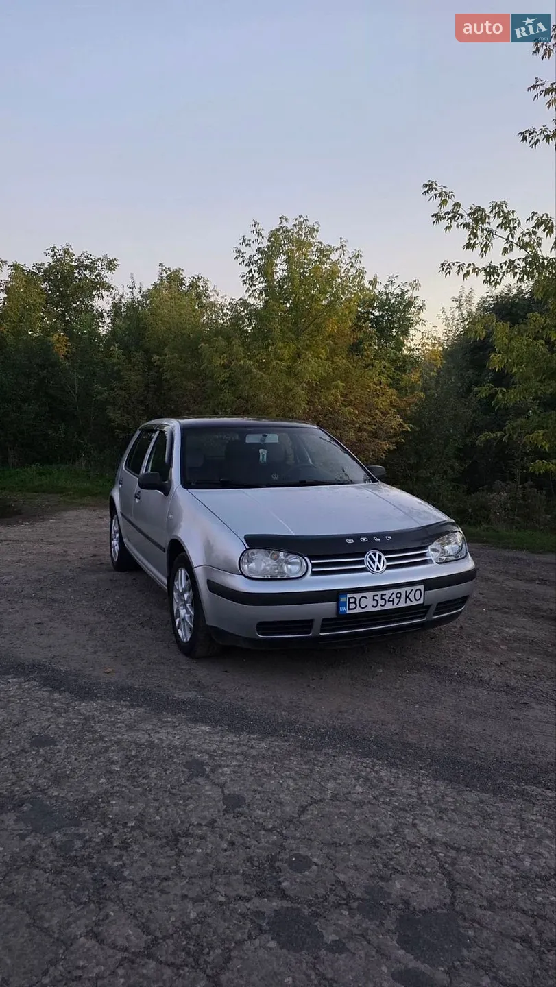 Volkswagen Golf, 2002